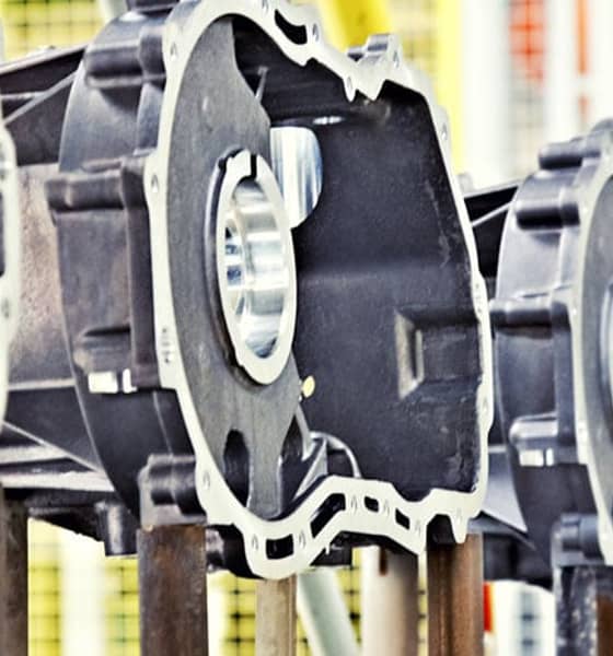 Mehrere technische Bestandteile in einer Reihe.