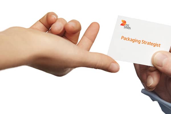 kaksi kättä ja viesti välissä