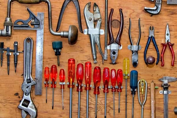 packaging for do-it-yourslef products and furniture