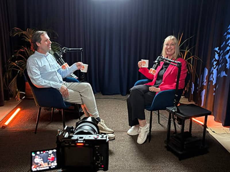 2 personer i lydstudie