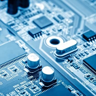 Blaue Elektronikplatte.