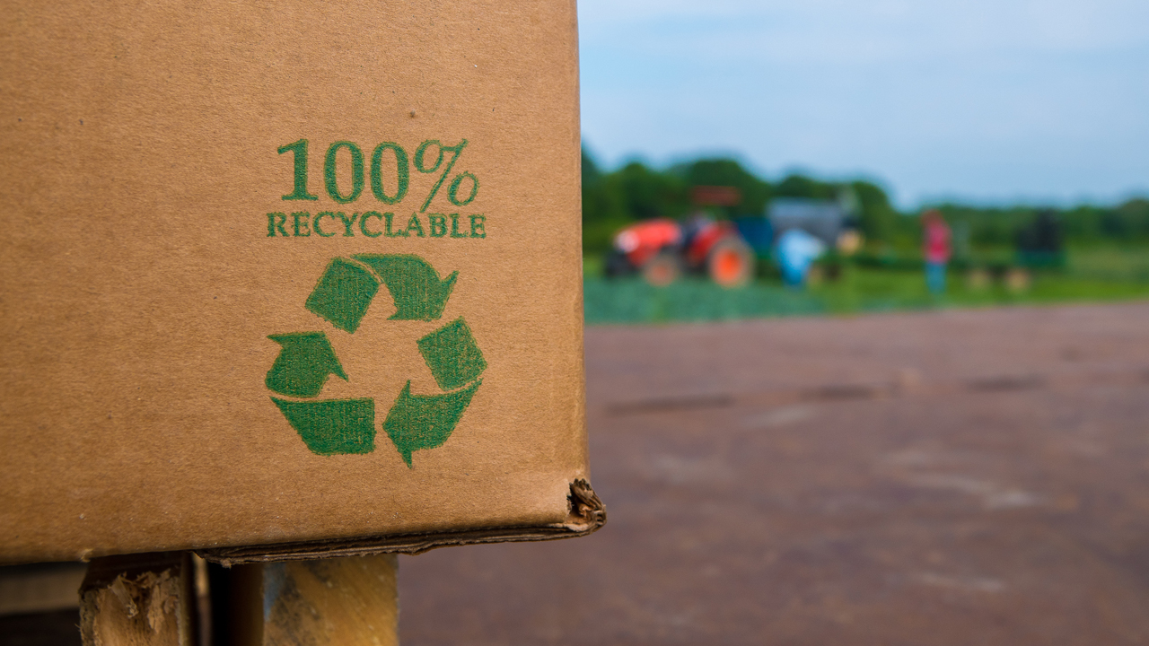 Corrugated cardboard boxes are 100% recyclable or reusable