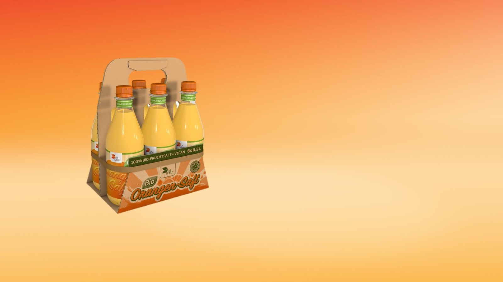 Sechs gefüllte Orangensaftflaschen sind mit einem bedruckten Wellpappzuschnitt und einer schmalen braunen Banderole zusammengebündelt und stehen vor einem orange-meliertem Hintergrund.