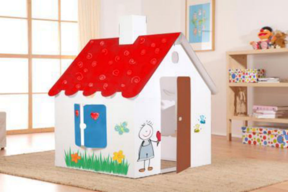 Kids corrugated playhouse