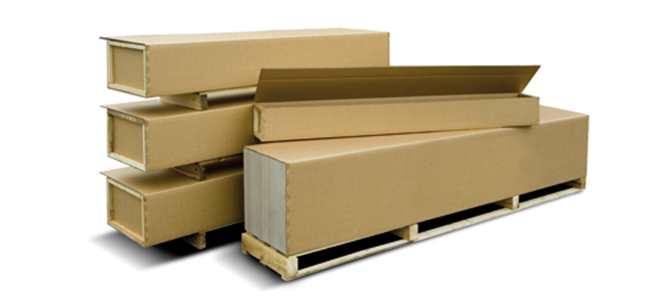 Corrugated cardboard packaging combined with wood