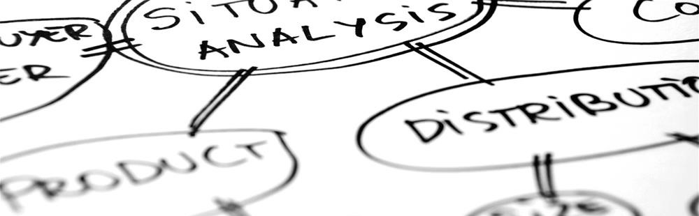 kuvassa on piirretty ja kirjoitettu toimialoja kuvaavia sanoja