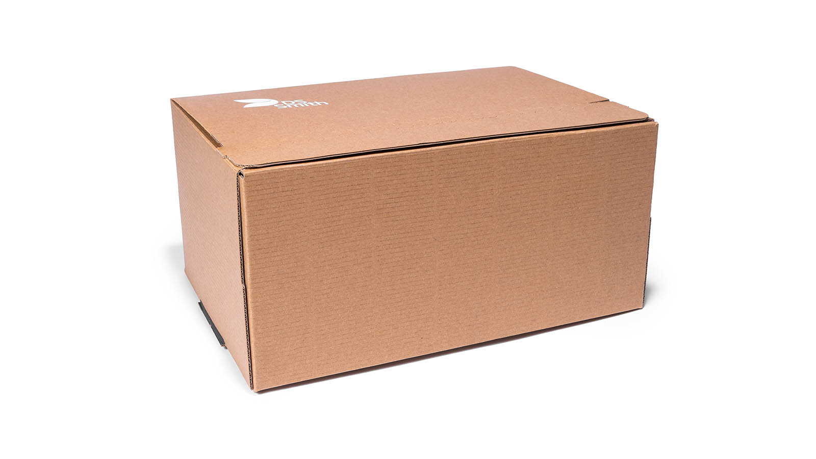Geschlossene Verpackung aus Wellpappe mit weißem DS Smith Logo oben.