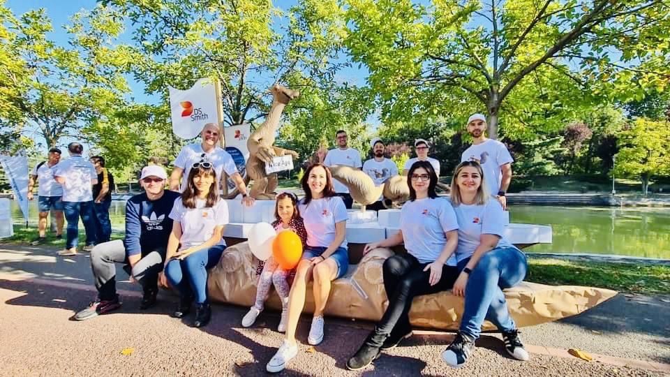DS Smith Timisoara castigatoare la Make it! Race it! Recycle it!