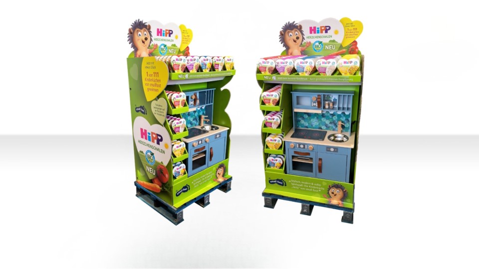 HiPP Display mit integrierter Kinderküche für Herzchenschalen Kinderfertigmahlzeiten.