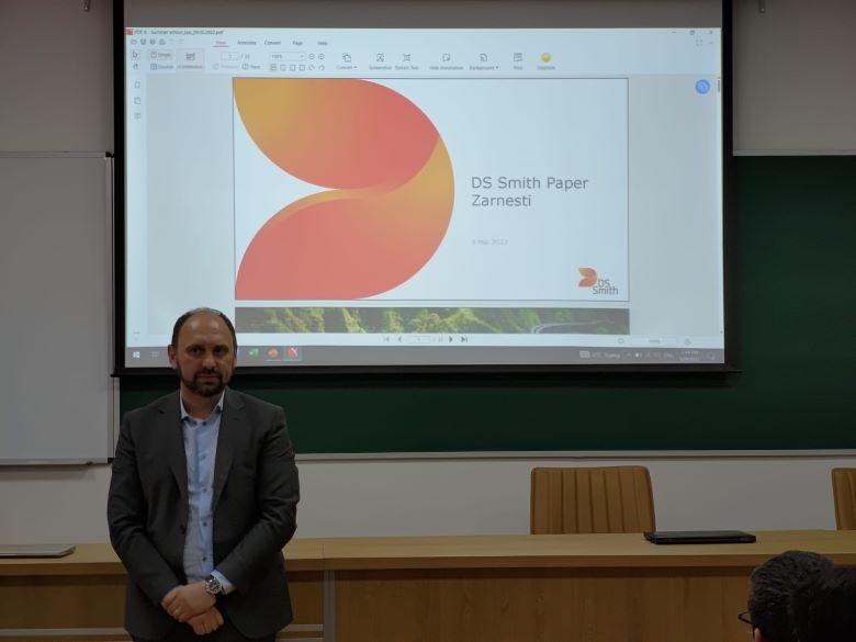 Zarnesti Student Presentation.jpg