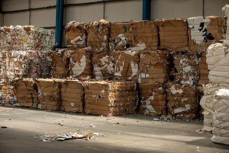 Nous traitons environ 6 millions de tonnes de matériaux chaque année, soit le poids de plus de 25 000 avions long-courrier !